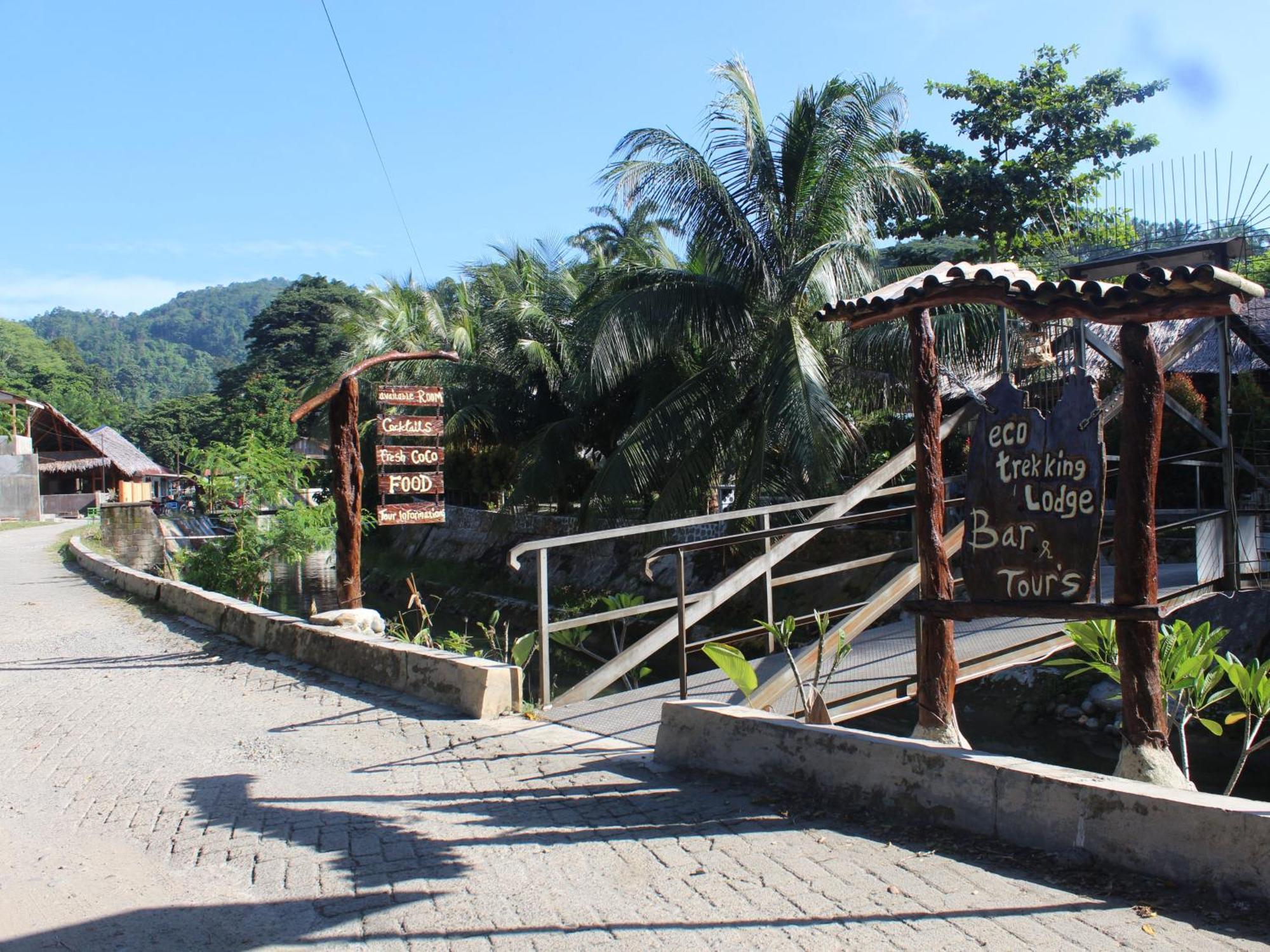 Eco Trekking Lodge, Bar & Jungle Tour'S Bukit Lawang Eksteriør bilde